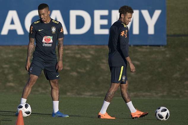 Chùm ảnh: Tinh thần lên cao, Neymar sẵn sàng cho World Cup - Bóng Đá