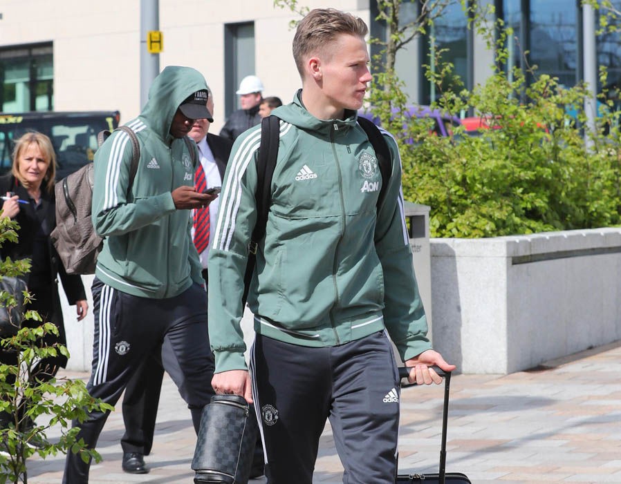 Man Utd hành quân tới London, sẵn sàng chiến Chelsea - Bóng Đá