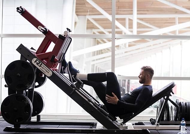Lingard, Kane sung sức trong buổi tập đầu của tuyển Anh ở Nga - Bóng Đá