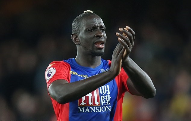 Liverpool khiến Roma 'tím mặt' vì hỏi mua Sakho - Bóng Đá