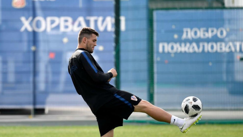 Mục tiêu của Juve, M.U đòi ra đi: Real có câu trả lời! - Bóng Đá