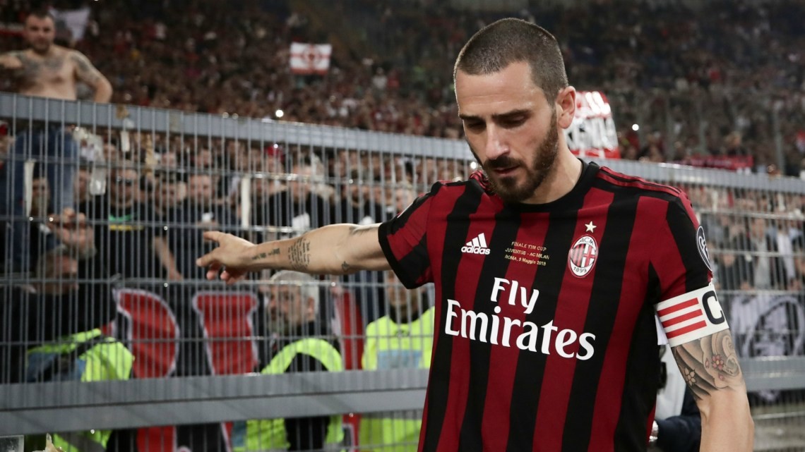 CHÍNH THỨC: Gonzalo Higuain gia nhập AC Milan - Bóng Đá