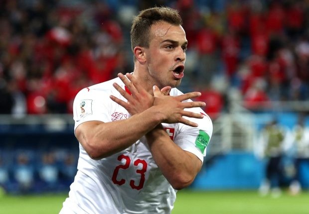 FIFA xem xét phạt Shaqiri Xhaka vì pha ăn mừng - Bóng Đá