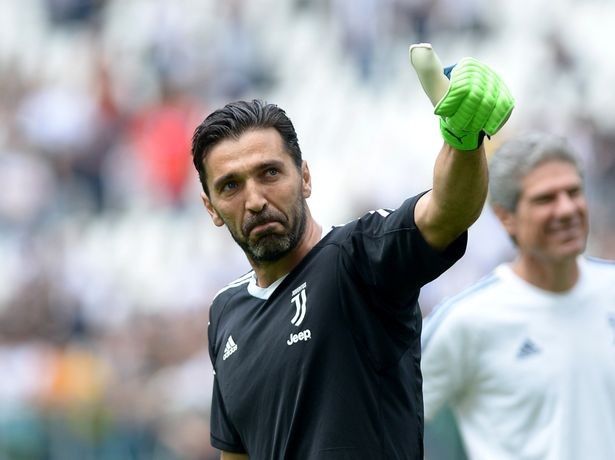 Những hình ảnh đầy cảm xúc của Buffon ở trận đấu cuối cùng trong màu áo Juventus: tạm biệt Gigi! - Bóng Đá