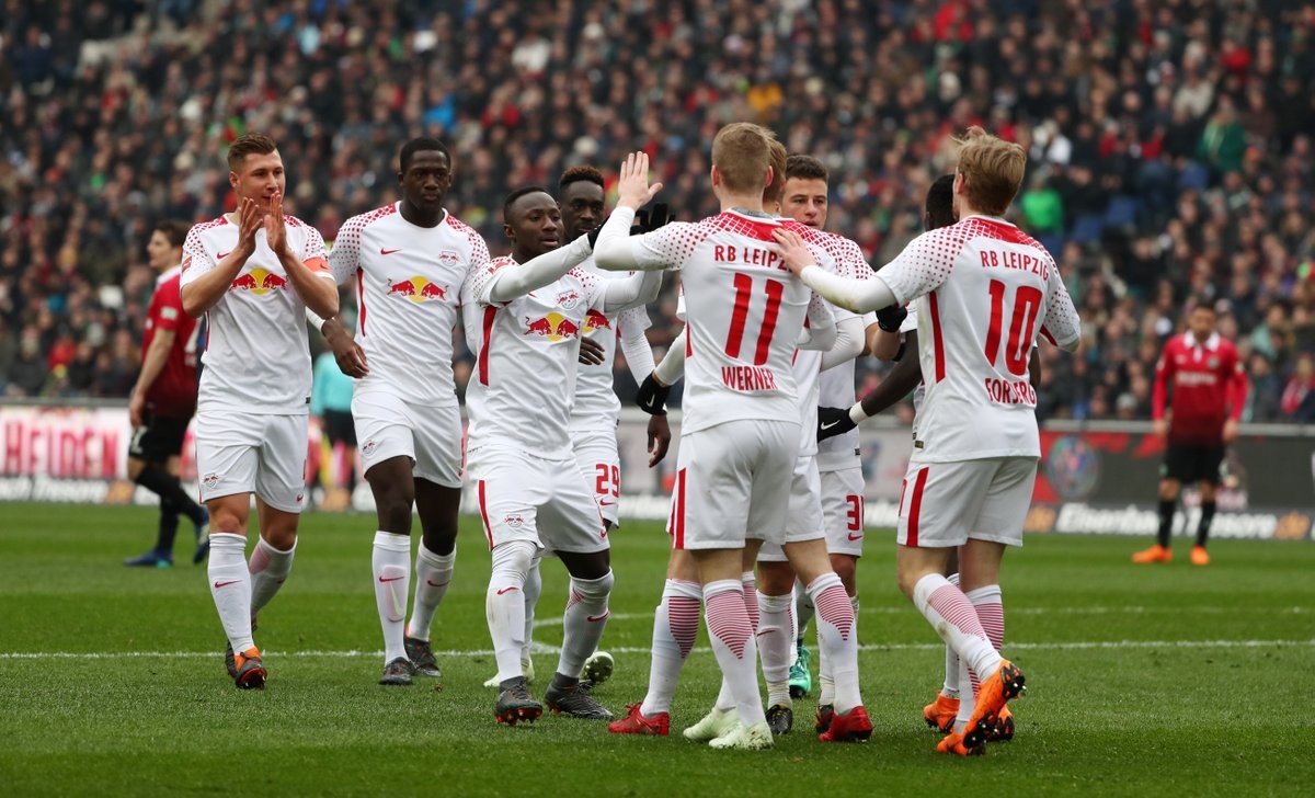 Thắng kịch tính, Leipzig trở lại nhóm dự Champions League - Bóng Đá