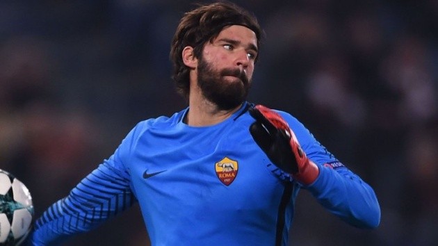 Chelsea sẵn sàng bán Courrtois và rước Alisson về thay thế - Bóng Đá