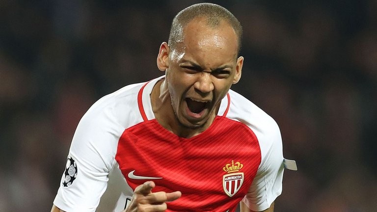 CỰC NÓNG: Fabinho sẵn sàng đến M.U - Bóng Đá