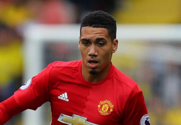 Smalling hé lộ mối quan hệ với Mourinho - Bóng Đá