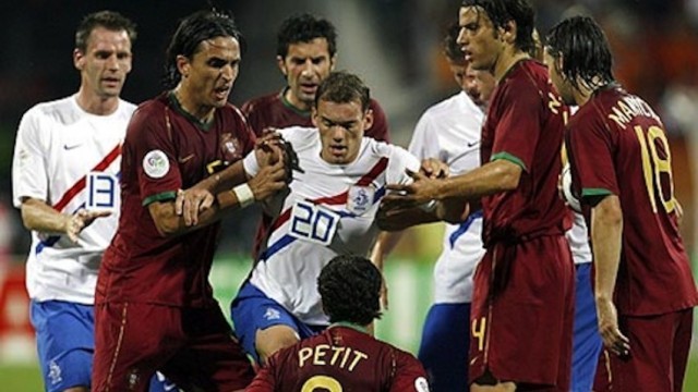 Thất kinh với 20 khoảnh khắc gây sốc tại các kỳ World Cup (Phần 1) - Bóng Đá