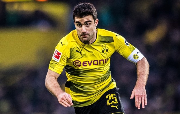 Sokratis đến Arsenal: Wenger lí giải vì sao đội bóng thiếu người lãnh đạo - Bóng Đá