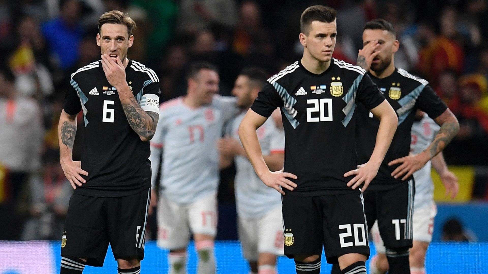 Thua tan tác, tiền Argentina lên tiếng chỉ trích HLV Sampaoli - Bóng Đá