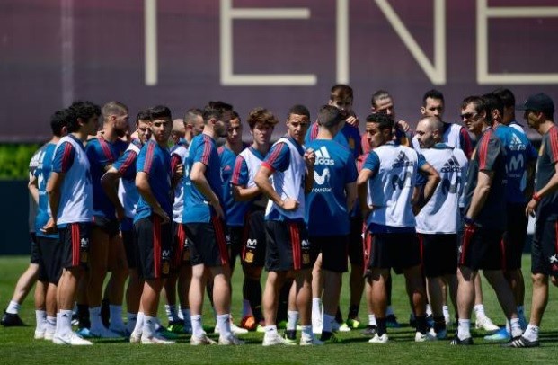 Silva, Ramos tích cực tập luyện để đối đầu Bồ Đào Nha của CR7 - Bóng Đá