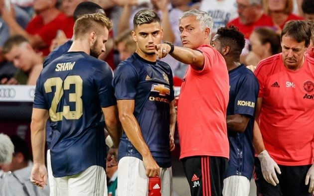 5 bài toán lớn Mourinho cần giải đáp trước khi Ngoại hạng Anh khởi tranh - Bóng Đá