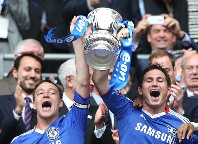 Chùm ảnh: Sự nghiệp lẫy lừng của John Terry tại Chelsea - Bóng Đá