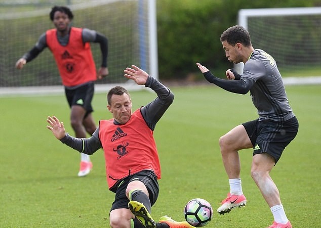 Đụng Tottenham, Conte trao cơ hội cho Terry - Bóng Đá