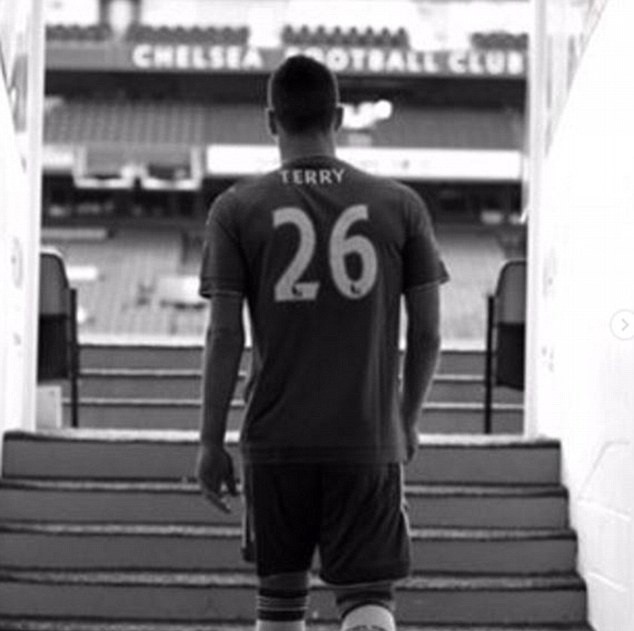 Chùm ảnh: Sự nghiệp lẫy lừng của John Terry tại Chelsea - Bóng Đá