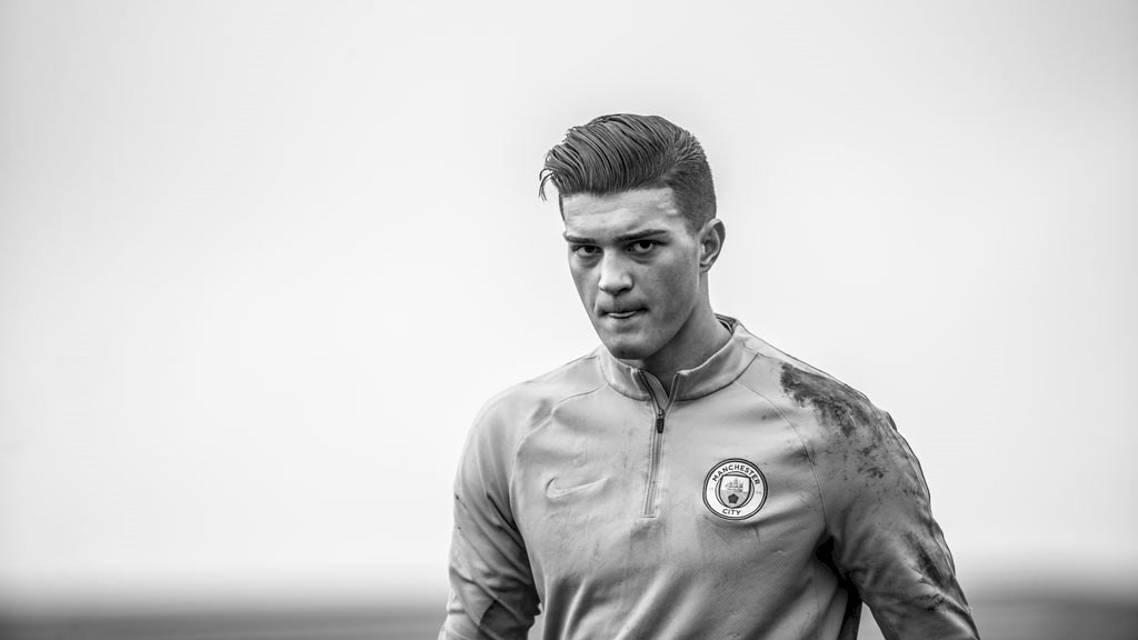Man City đau đầu vì cùng lúc chia tay 3 thủ môn - Bóng Đá