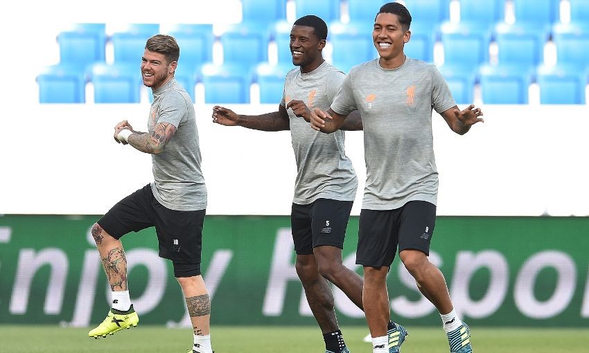 Vừa sang Đức, Liverpool lao ngay ra sân tập - Bóng Đá
