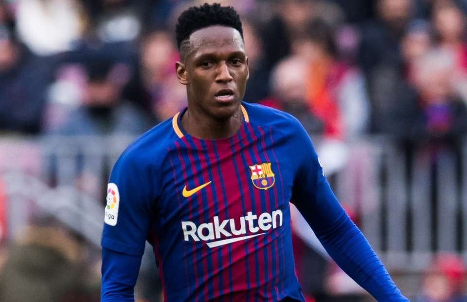 Điểm báo châu Âu: M.U tiếp cận trung vệ Barca, Chelsea mua sao lạ Juve - Bóng Đá