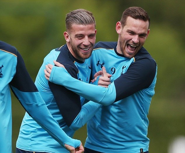 Ảnh tập luyện Tottenham - Bóng Đá