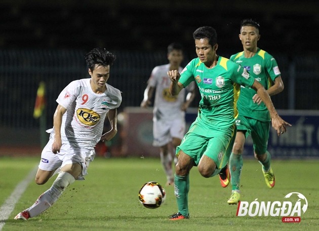 17h00 ngày 19/05, XSKT Cần Thơ – HAGL: Chờ đợi bữa tiệc bóng đá tấn công - Bóng Đá