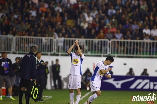 TRỰC TIẾP Hoàng Anh Gia Lai 1-0 Nam Định (Hiệp 2): Công Phượng vào sân thay Xuân Trường - Bóng Đá