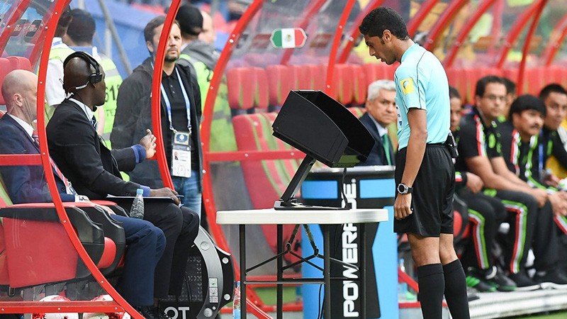 VAR - kẻ thù và người giữ cán cân công lý cho World Cup - Bóng Đá