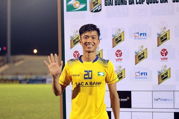Ổn định hơn dàn sao U23 Việt Nam, Văn Đức khiến chuyên gia bất ngờ - Bóng Đá