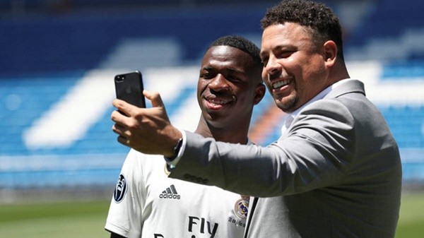 Xin lỗi Perez, Vinicius không phải Neymar - Bóng Đá