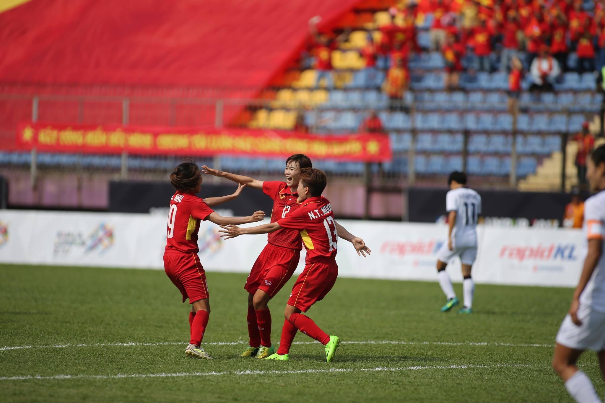 Trực tiếp SEA Games 29 (22/08): Hải Yến mở tỷ số cho tuyển nữ Việt Nam - Bóng Đá