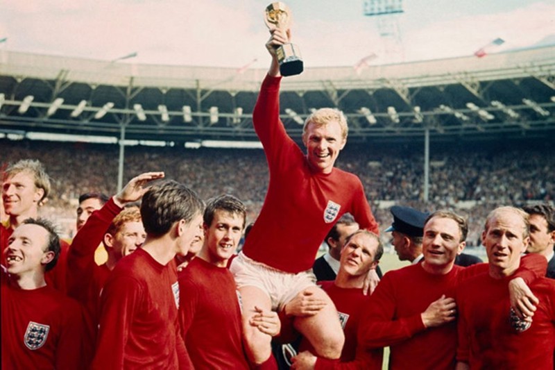 Chiếc vòng tay gắn 12 viên kim cương và vụ trộm rung chuyển World Cup - Bóng Đá