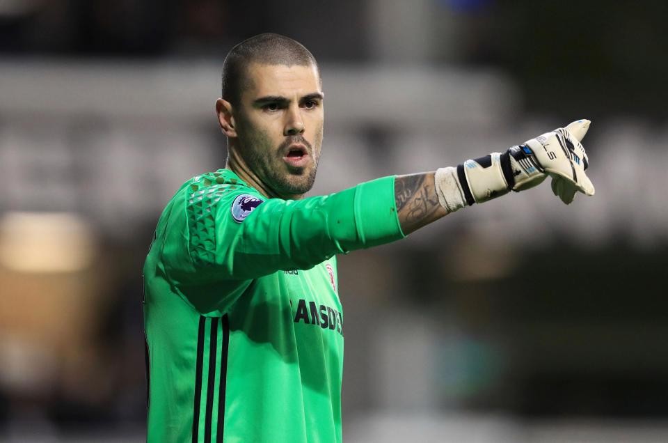 NÓNG: Victor Valdes tuyên bố giải nghệ - Bóng Đá