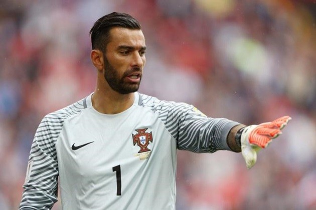 WAGs khuyên cả đội “tự sướng” để vô địch World Cup - Bóng Đá