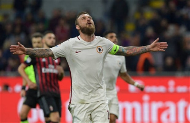 Dzeko tỏa sáng, Roma nhấn chìm Milan ngay tại San Siro - Bóng Đá