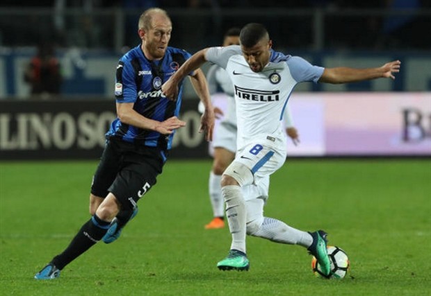'Kẻ thù' của nước Ý khoái chí trên khán đài nhìn Icardi tịt ngòi  - Bóng Đá