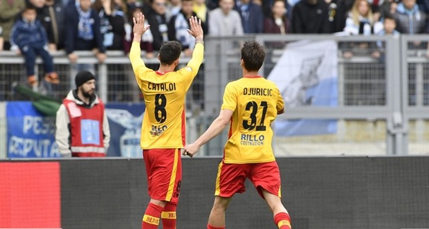 Chơi 'Tennis' trước Benevento, Lazio quyết bám sát Inter - Bóng Đá