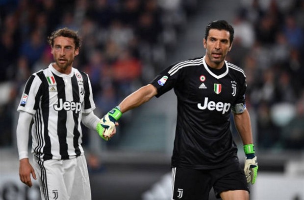 Juventus suýt thua, Allegri run rẩy trên băng ghế chỉ đạo  - Bóng Đá