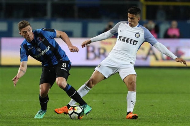 'Kẻ thù' của nước Ý khoái chí trên khán đài nhìn Icardi tịt ngòi  - Bóng Đá
