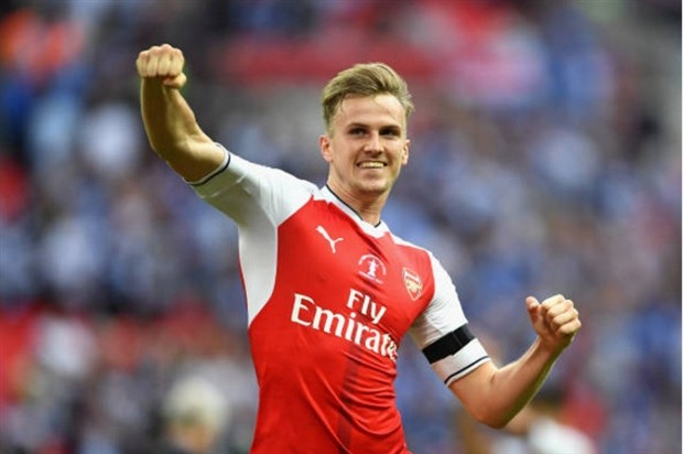 Arsenal đấu Benfica, Giroud 'hất' Lacazette lên ghế dự bị - Bóng Đá