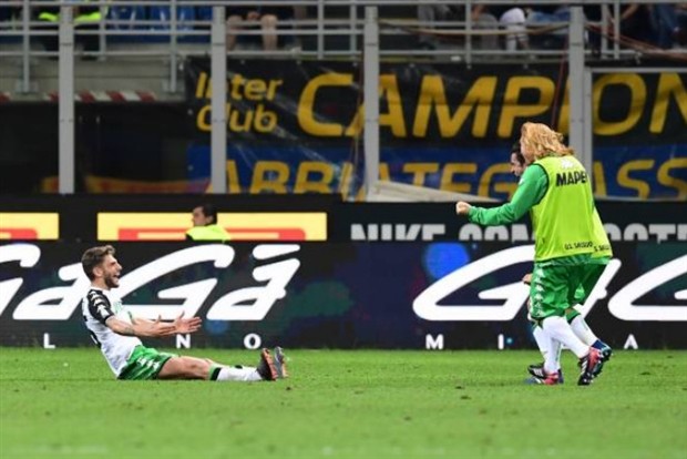 Vỡ mộng Champions League, Icardi lao vào đánh đối thủ  - Bóng Đá