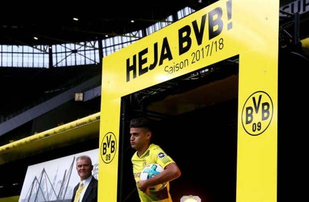 Thi đấu kém ấn tượng, nhưng Dortmund vẫn ra quân hoành tráng - Bóng Đá