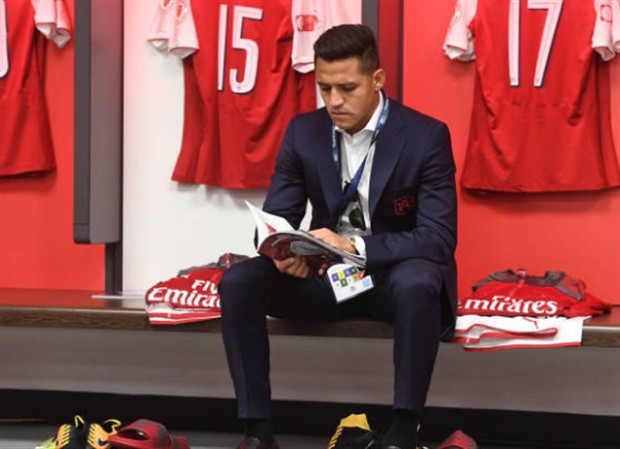 Sanchez đầy căng thẳng trước thềm Community Shield - Bóng Đá