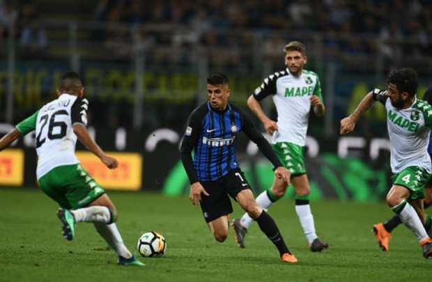Vỡ mộng Champions League, Icardi lao vào đánh đối thủ  - Bóng Đá