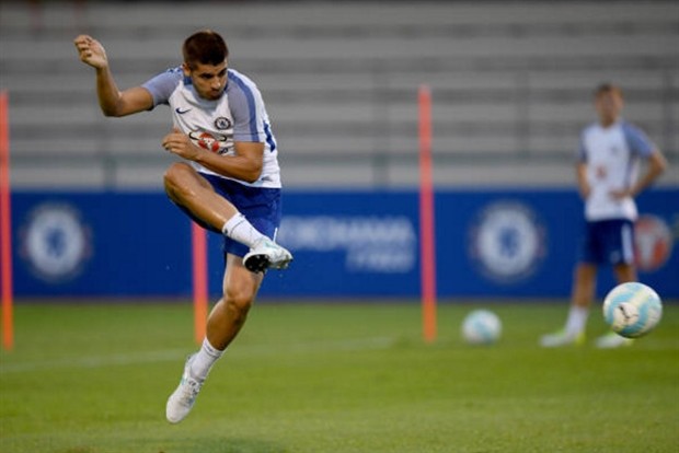 Thua trận, Conte soi từng bước chạy của các cầu thủ Chelsea - Bóng Đá