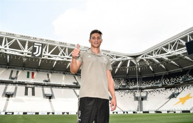 Ronaldo chưa tới, Juventus đã đón thêm tân binh - Bóng Đá