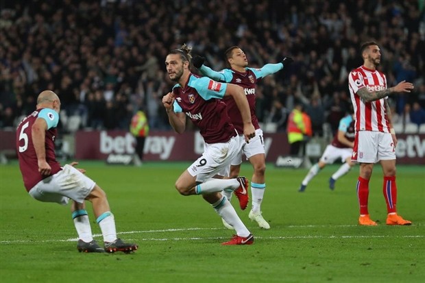 Vượt Man City, Man Utd vô địch về lượng CĐV đến sân - Bóng Đá