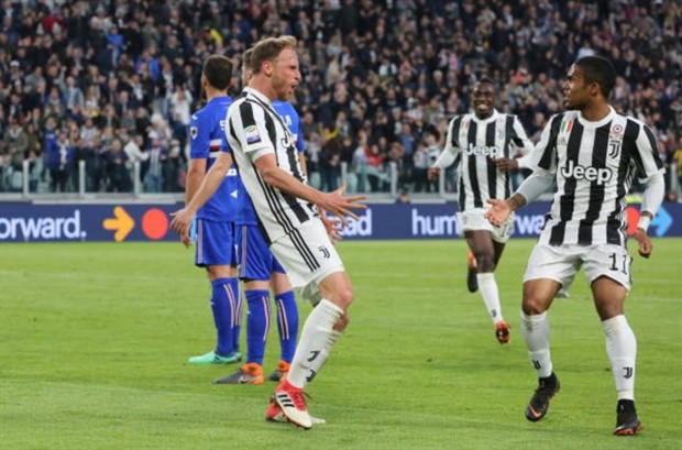 Mandzukic tiếp đà thăng hoa, Juventus tiến thêm 1 bước đến ngôi vương - Bóng Đá
