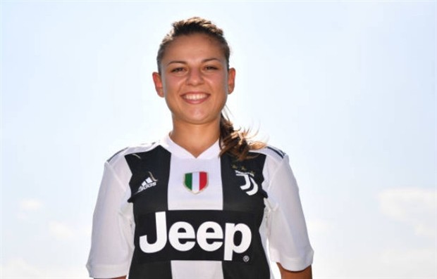Đánh bại Milan, Juventus chào đón 'bông hồng' Ba Lan tới Ý - Bóng Đá