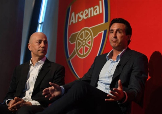 Emery choáng ngộp trong ngày ra mắt toàn bộ nhân viên tại Arsenal - Bóng Đá