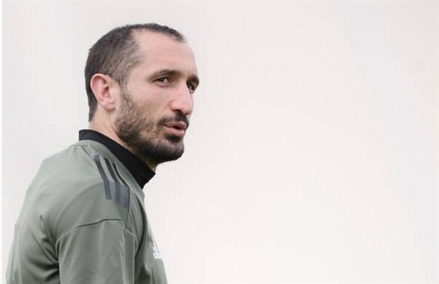 Dylaba trổ tài chỉ đạo trên sân tập của Juventus - Bóng Đá